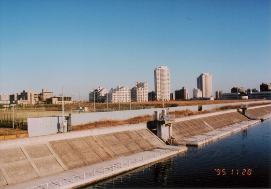 平成７年の境川上からの定点撮影写真